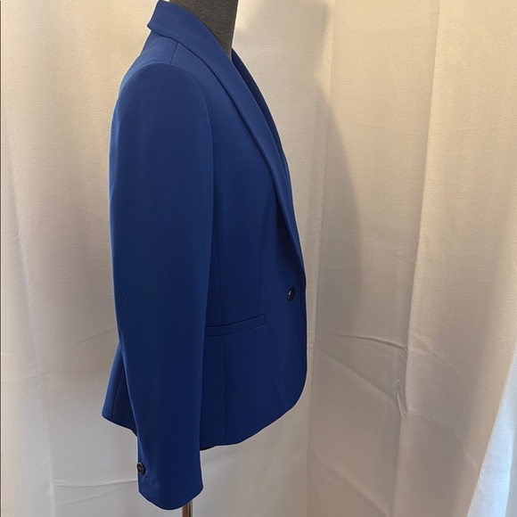 Nine West Women's lined fitted Blue Blazer. Size 10 - Picture 5 of 14